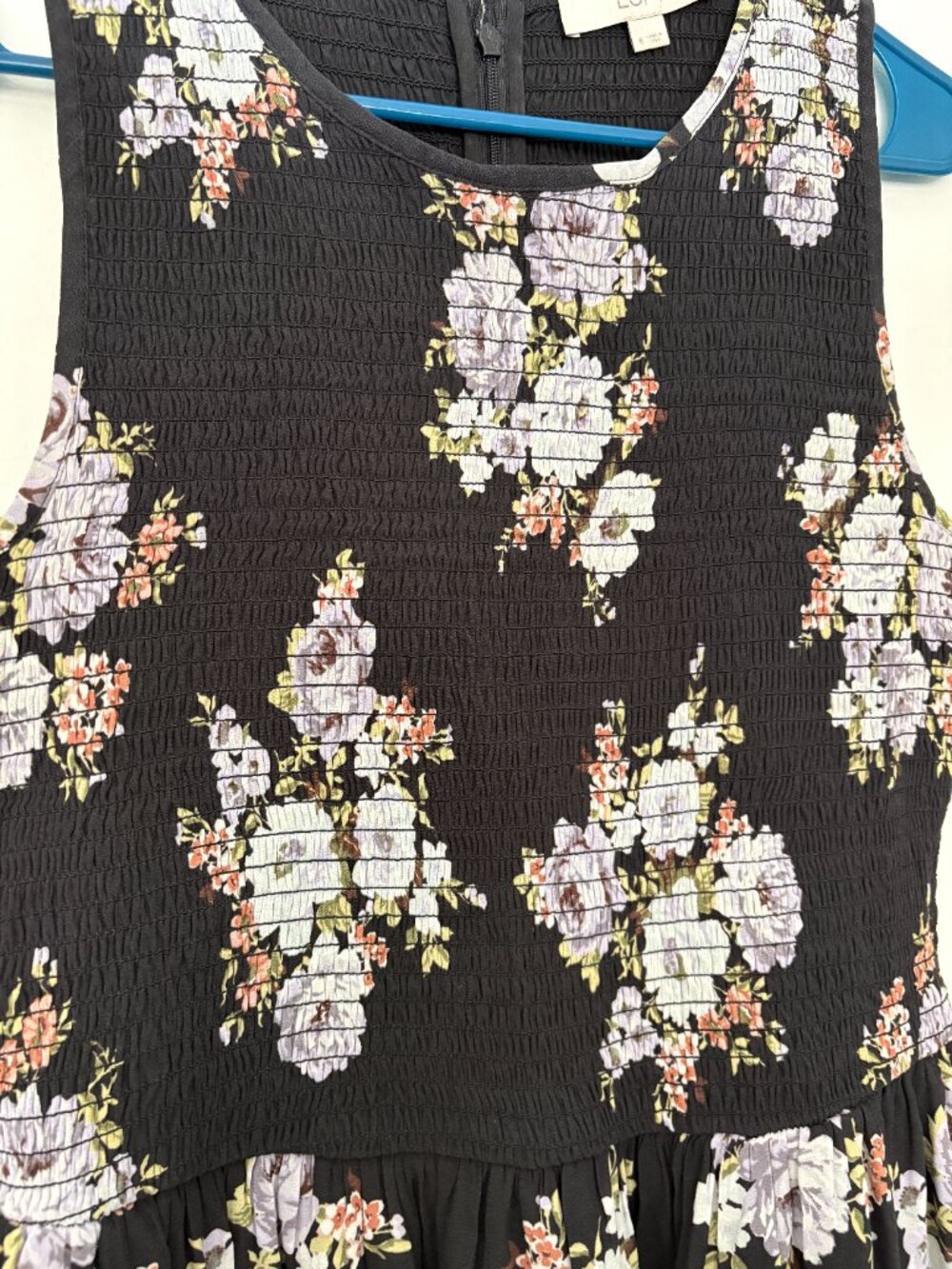 Darling Flower Dress | Loft Size 6 - Picture 3 of 10